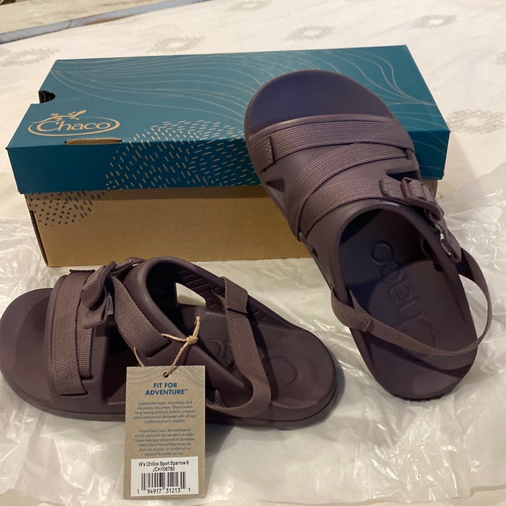 Chaco chillos brand new